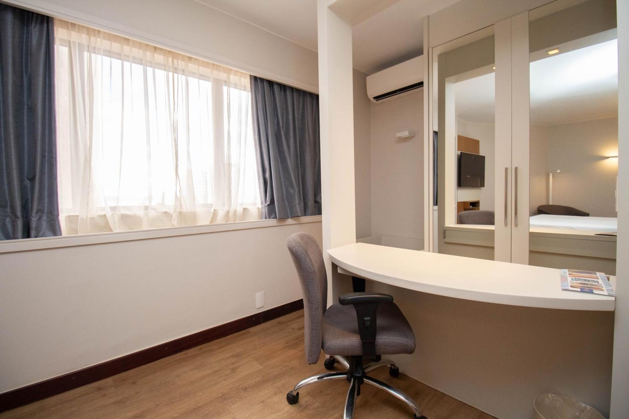 Moderno E Aparthotel